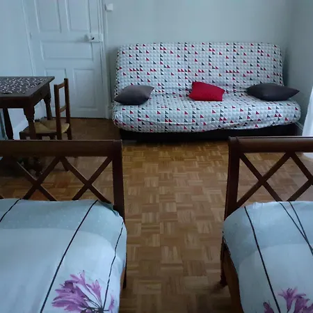 Дом отдыха Maison Auvergnate 8 Pers