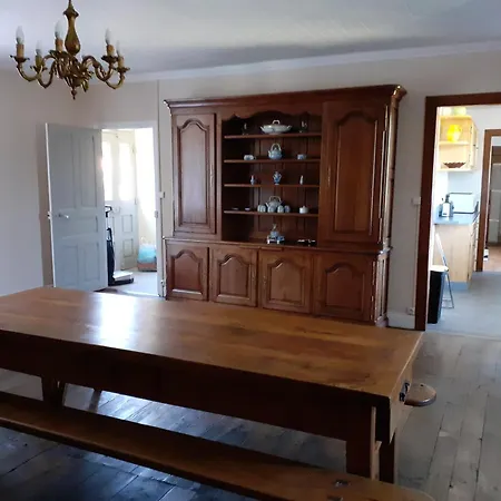 Maison Auvergnate 8 Pers * Везак